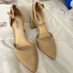 Nude heals Alex Marie, close toed